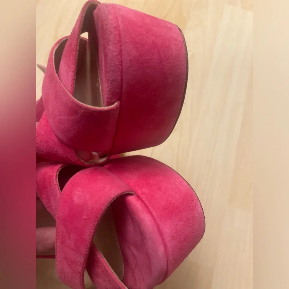 Stuart Weitzman Pink Platform Sandals